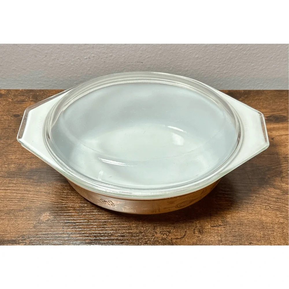Vintage Pyrex Early American Oval Casserole Bowl Dish Gold Brown 043 1 1/2 Quart